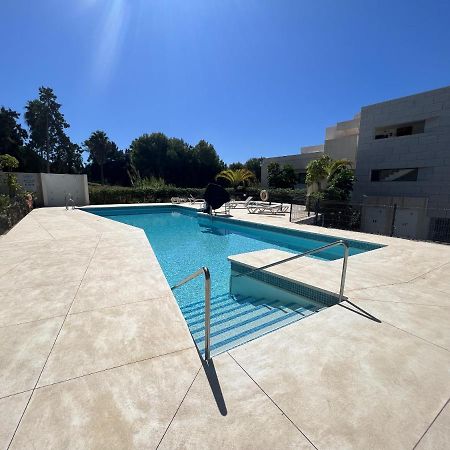Cg7 Casares Green Exterior photo