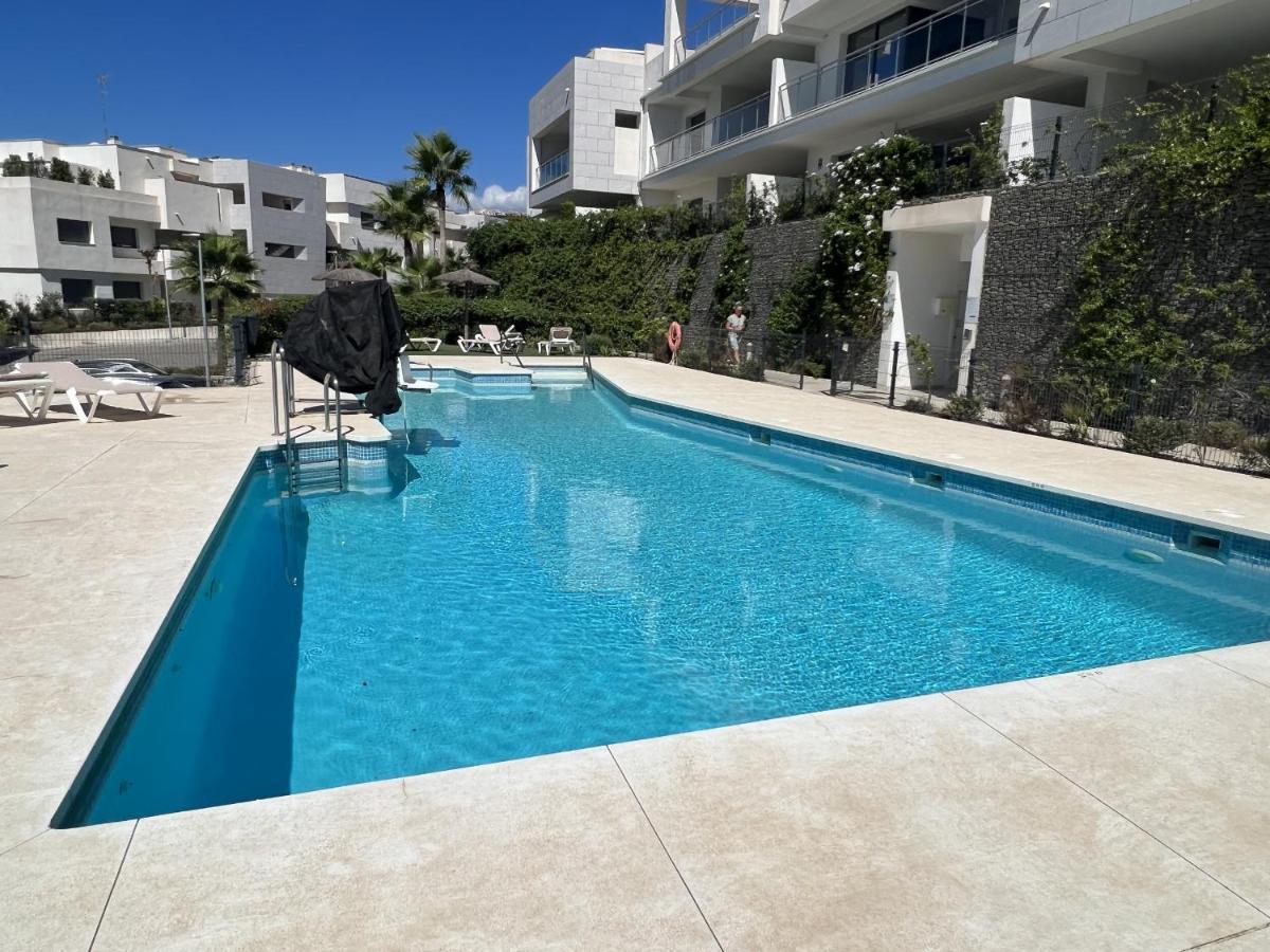 Cg7 Casares Green Exterior photo
