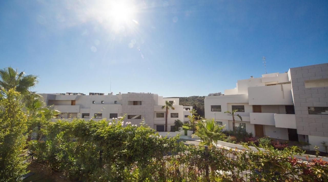 Cg7 Casares Green Exterior photo